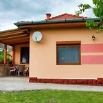 بيت للعطل Balaton *